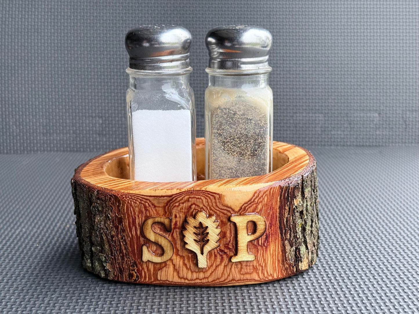 Salt & Pepper Shaker Holder